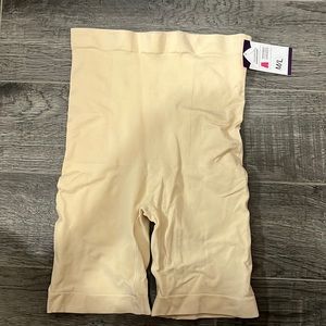 Empetua high waisted shaper short